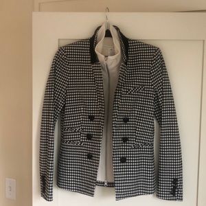 Née with tags. Never worn